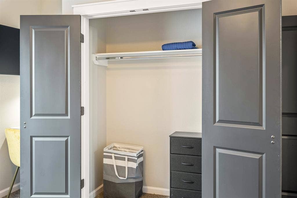 5 BR in Houston