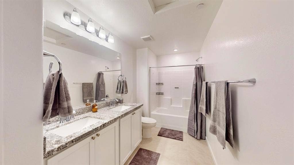4 BR in Las Vegas