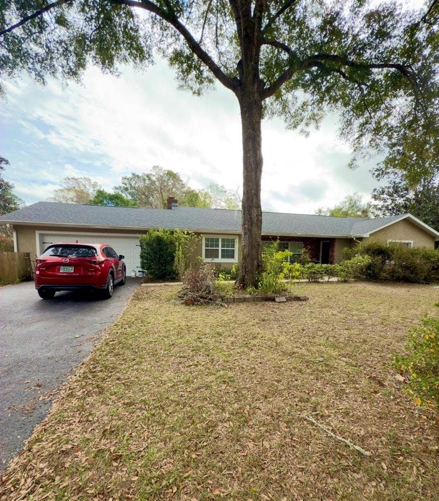 8 BR in Ocala