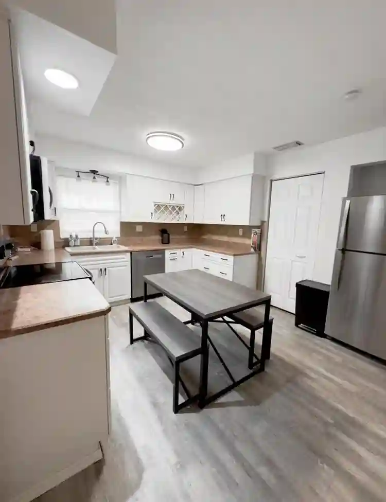 8 BR in Ocala