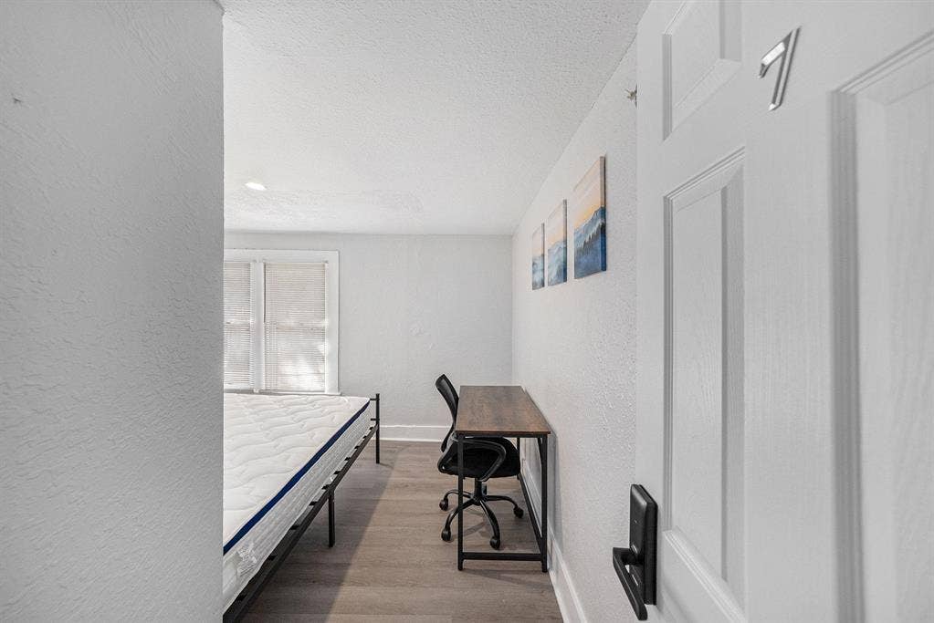 6 BR in St. Petersburg