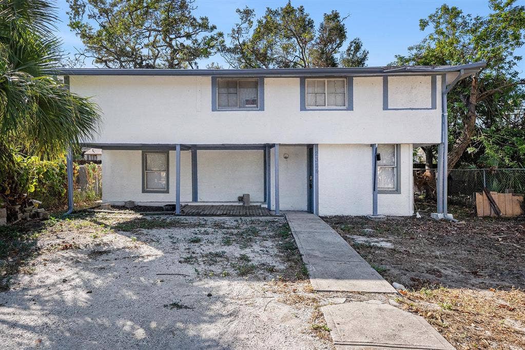 6 BR in St. Petersburg