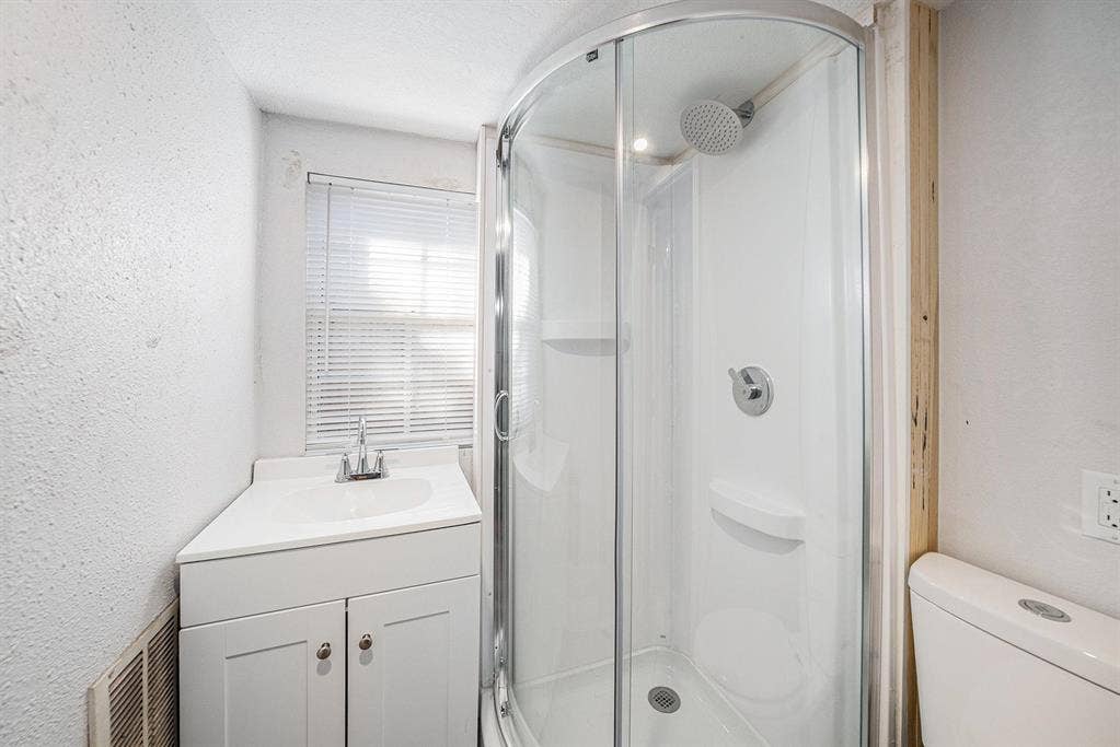 6 BR in St. Petersburg