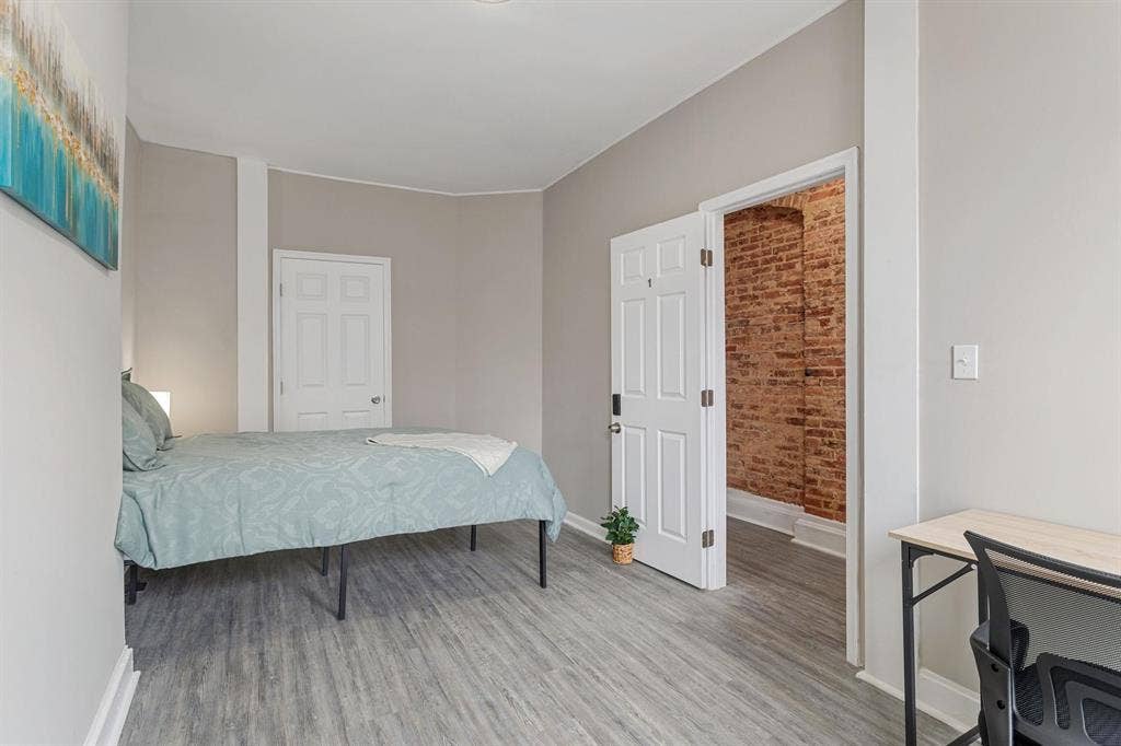2 BR in Baltimore