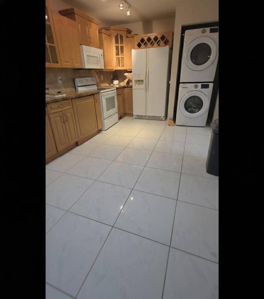 8 BR in Miami