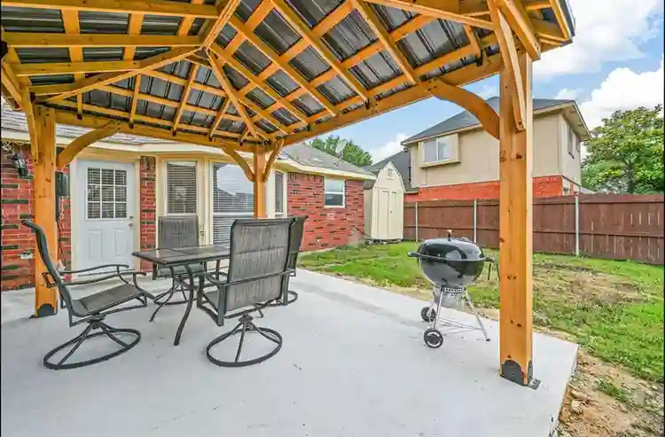 4 BR in Rowlett