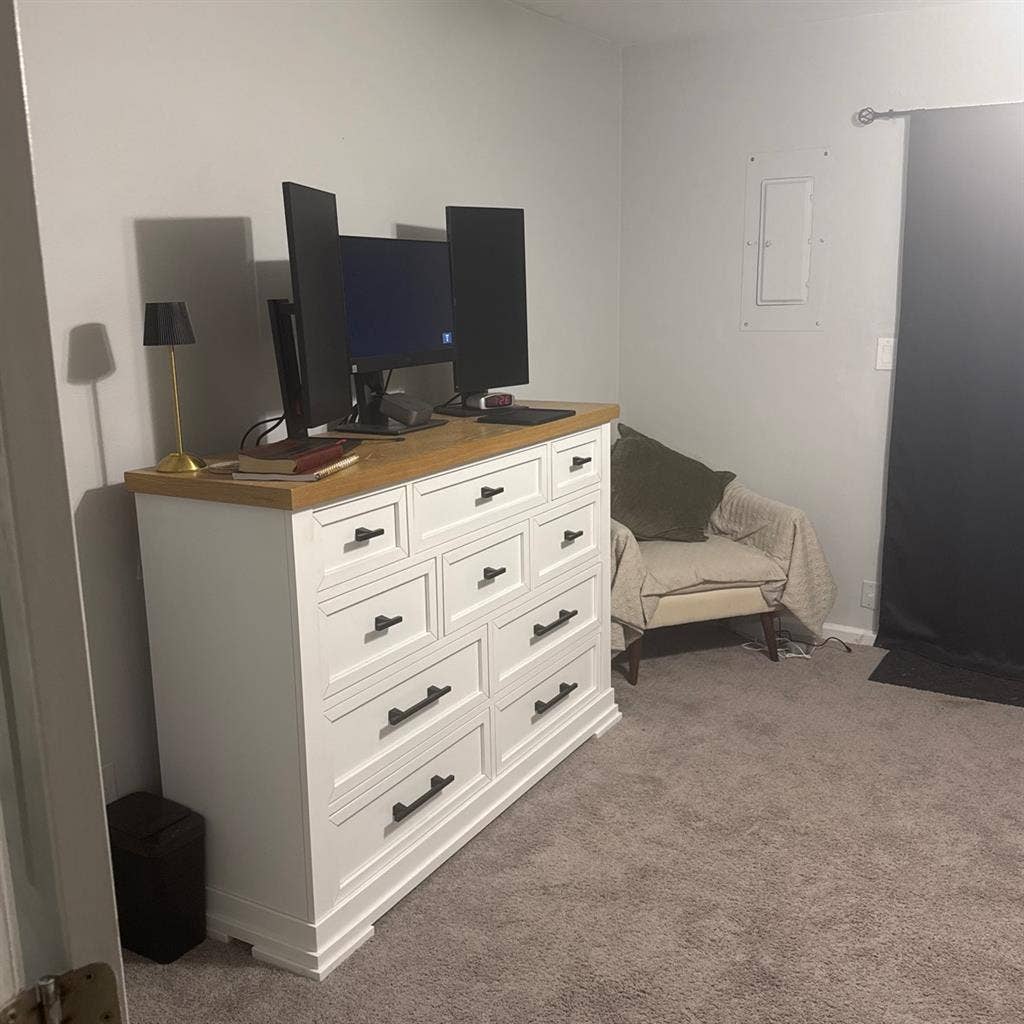 Room for Rent near Town Center VB