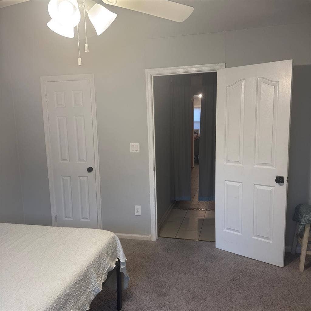 Room for Rent near Town Center VB