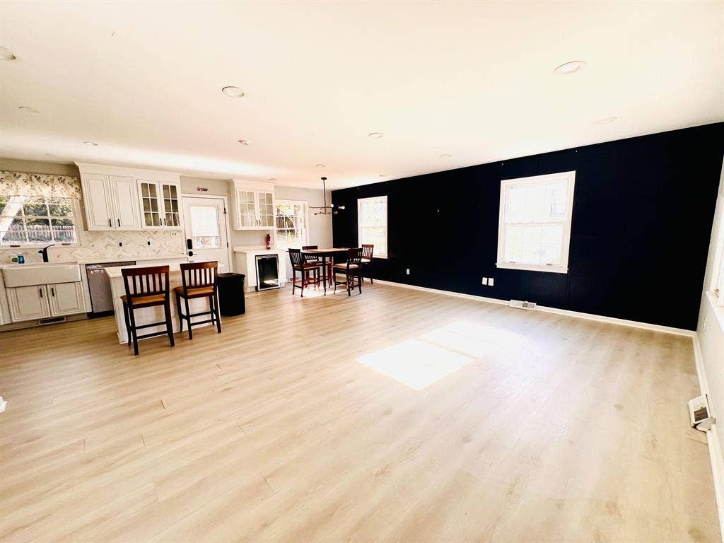 5 BR in Charlotte