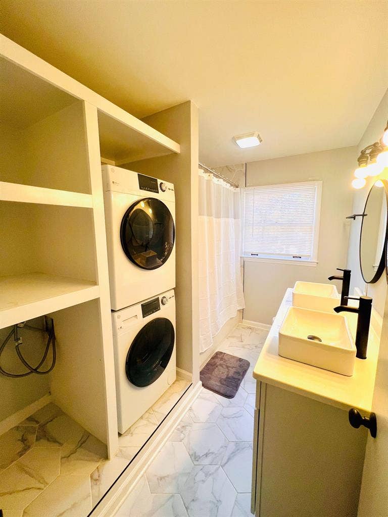 5 BR in Charlotte