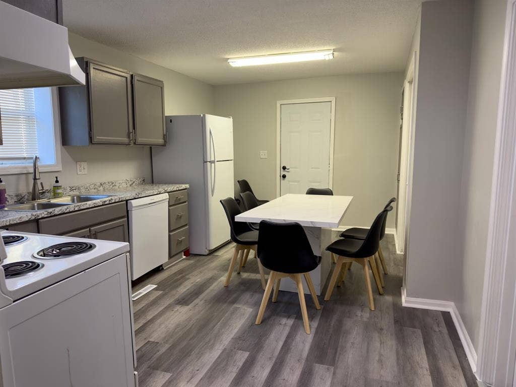 7 BR in Kansas City