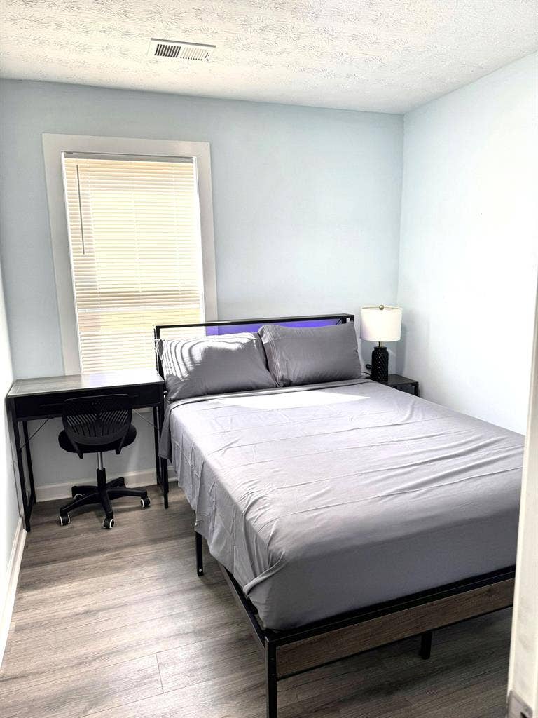 4 BR in Stone Mountain