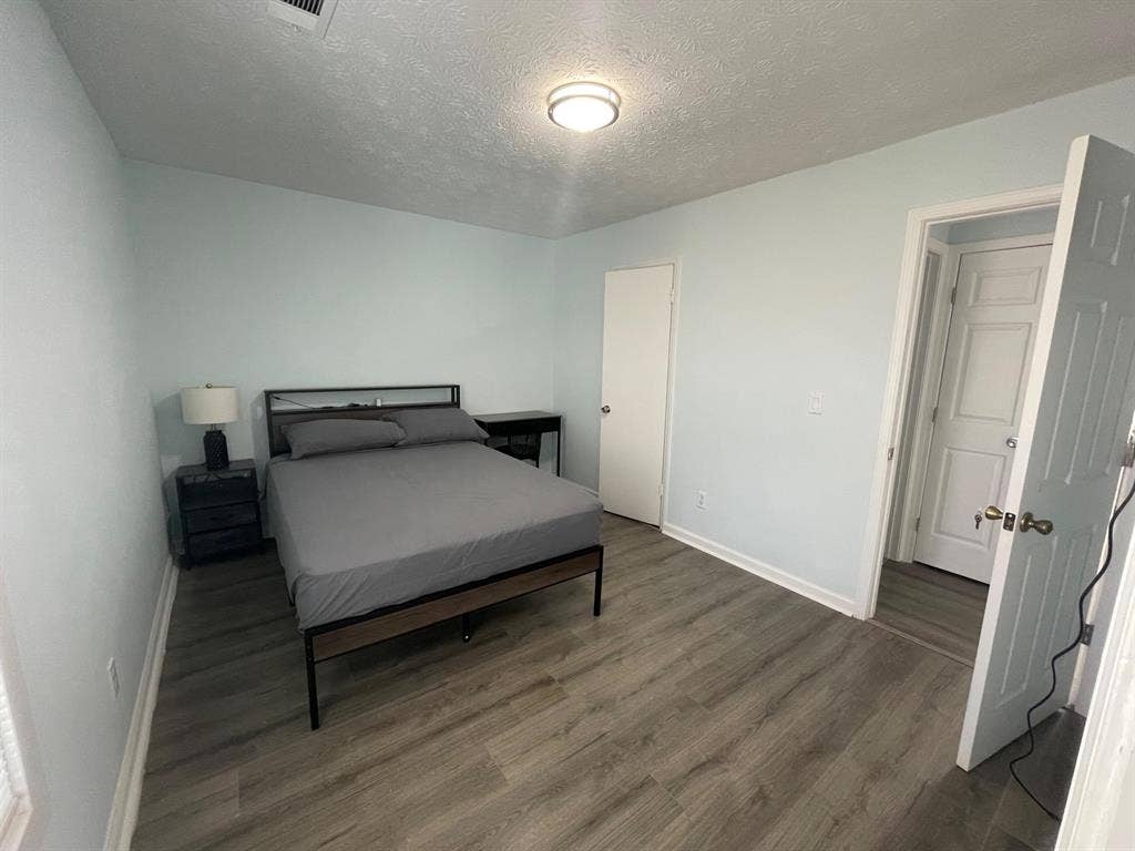 4 BR in Stone Mountain