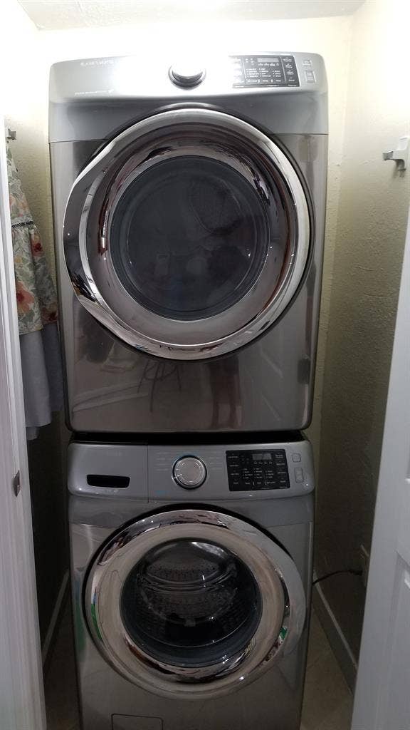 Fully Furnished Room West L.Havana