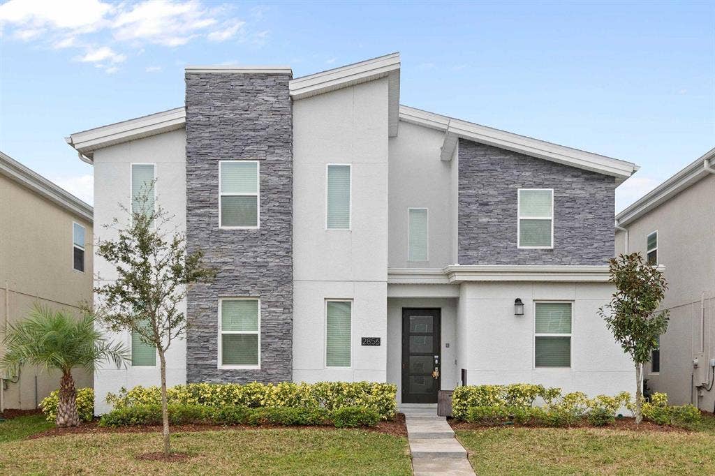 10 BR in Kissimmee