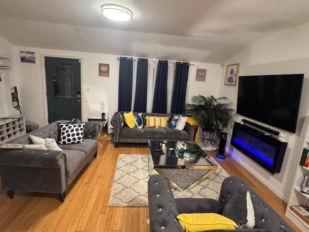 3 BR in Central Islip