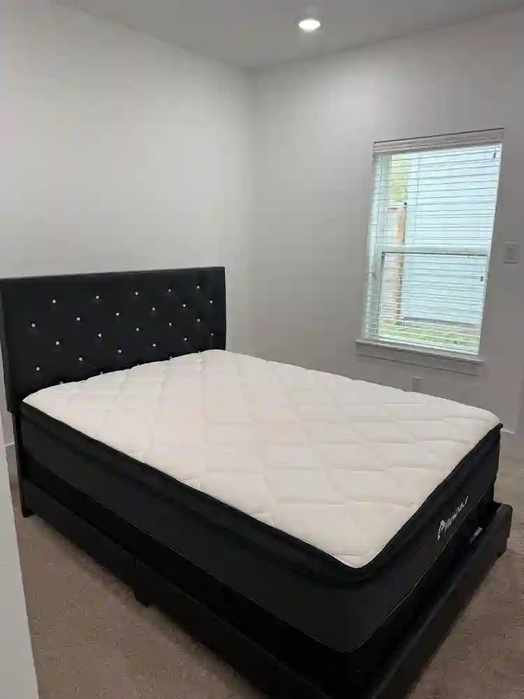 4 BR in Houston