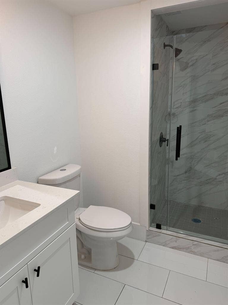 4 BR in Houston