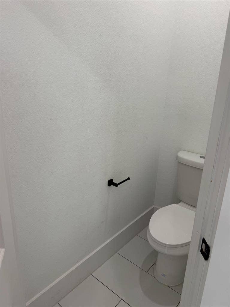 4 BR in Houston