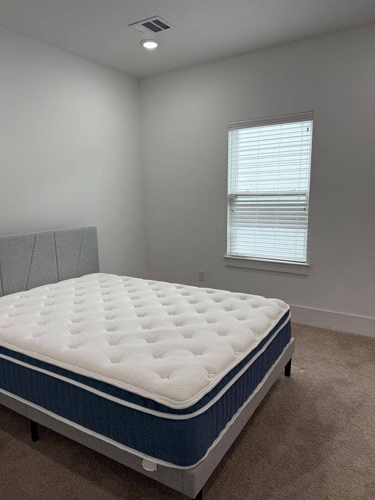 4 BR in Houston