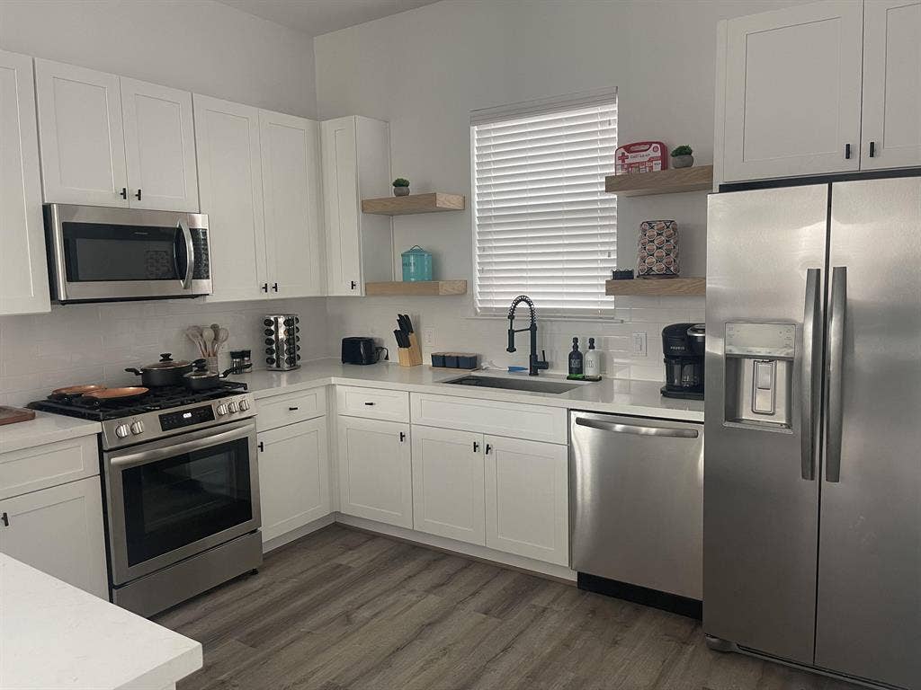 4 BR in Houston