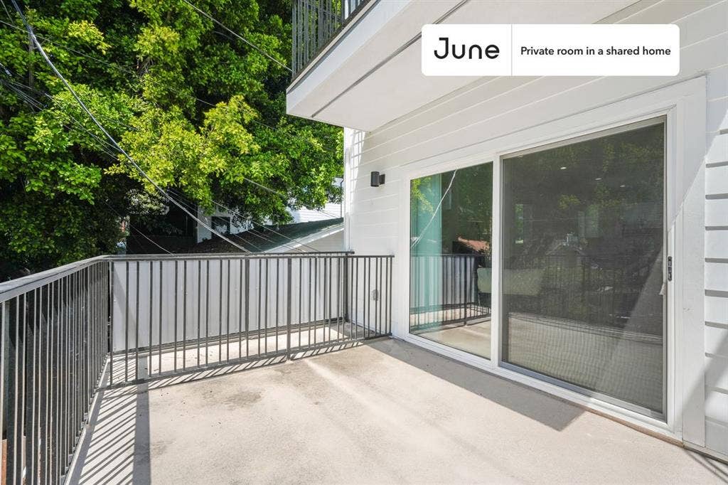 4 BR in Los Angeles