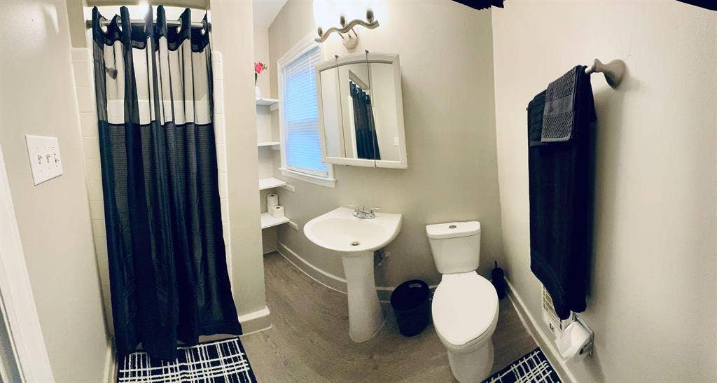 4 BR in Charlotte