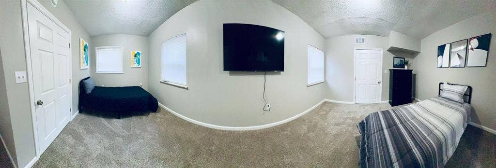 4 BR in Charlotte