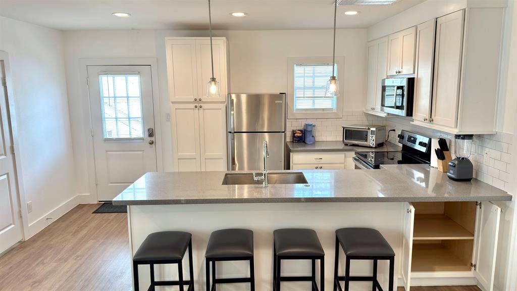 10 BR in Houston