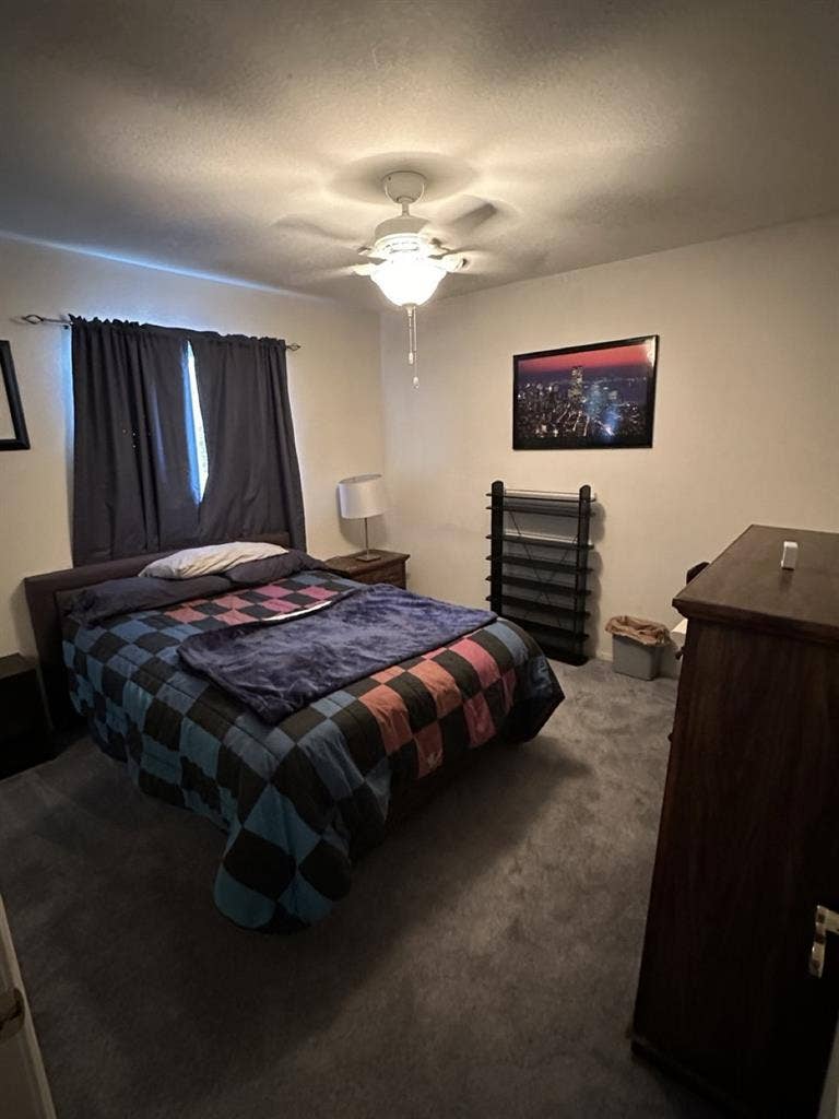Large room SCV close to COC/CalArts