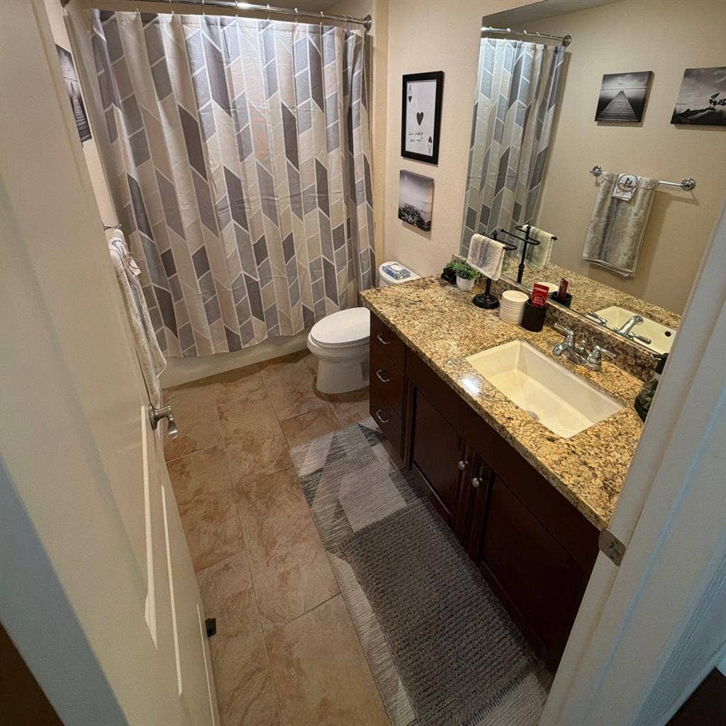 For Rent: 1 Bedroom / 1 Bath