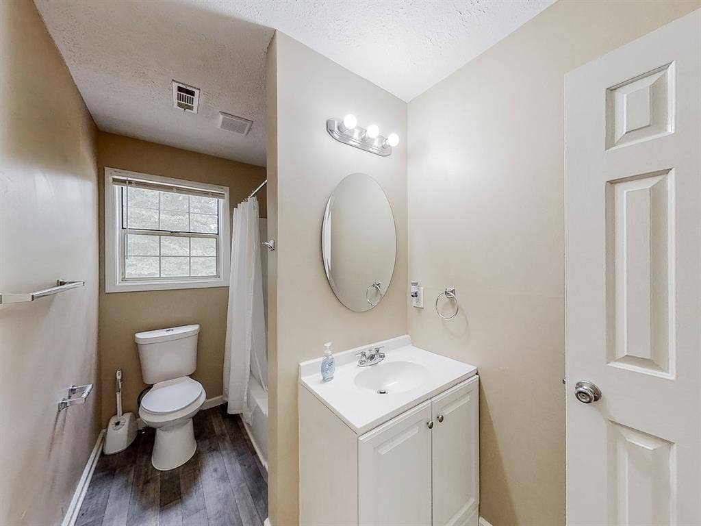9 BR in Stone Mountain