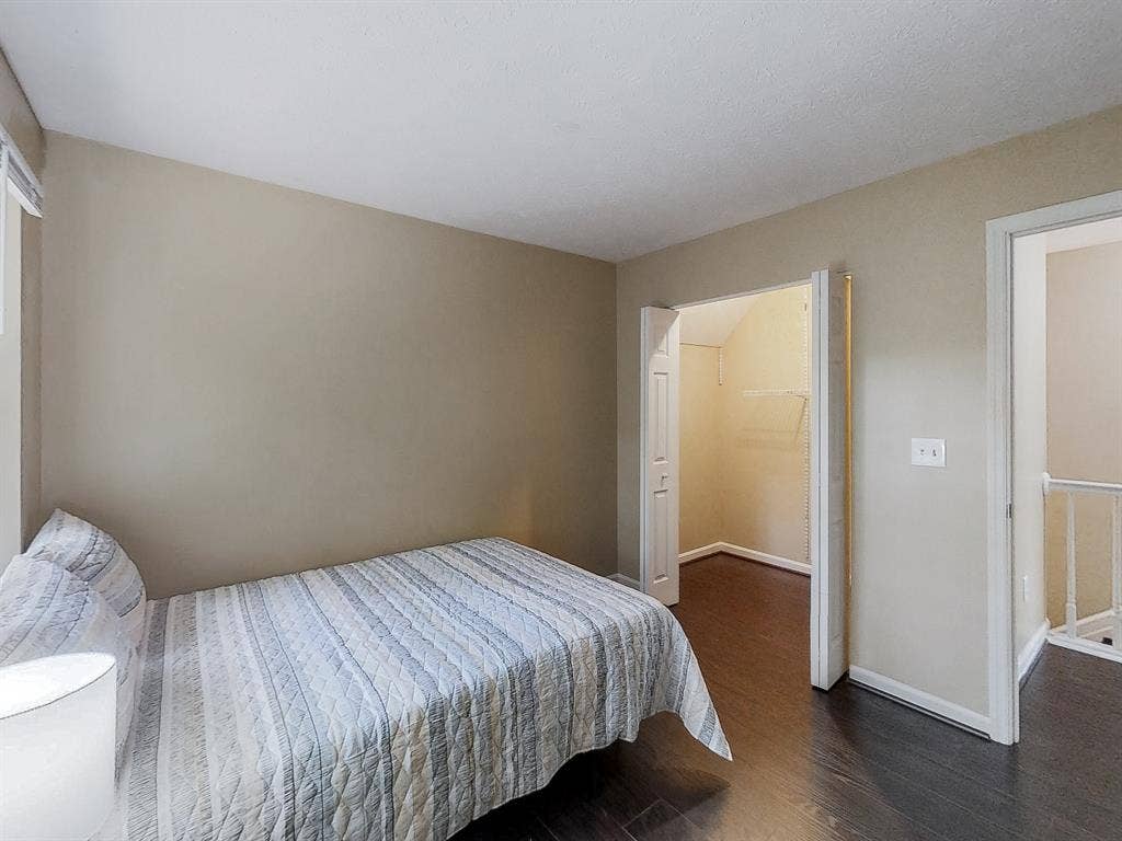 9 BR in Stone Mountain