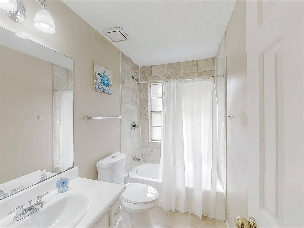9 BR in Stone Mountain
