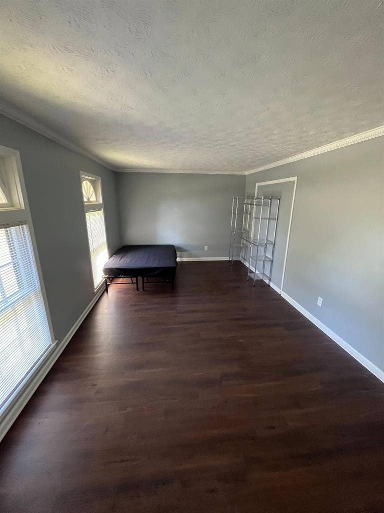 8 BR in Stone Mountain