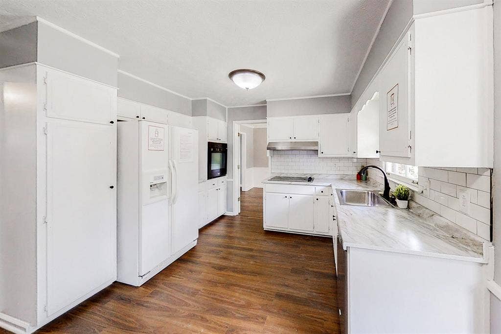 8 BR in Stone Mountain