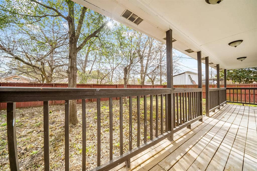 8 BR in Houston