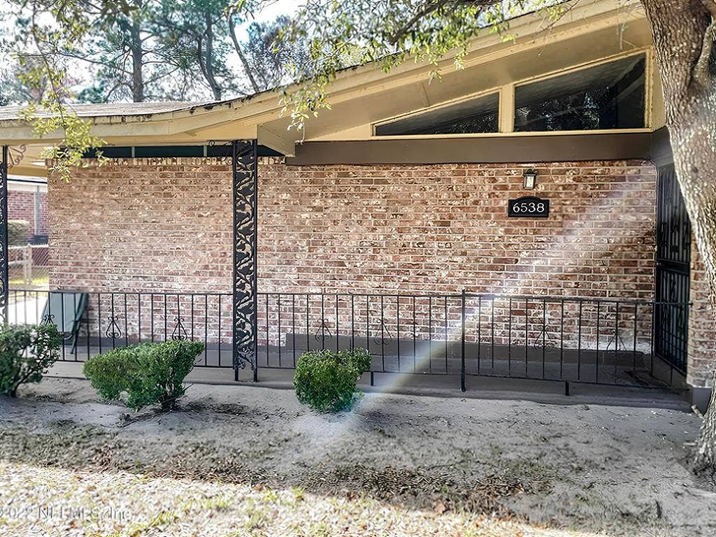 8 BR in Jacksonville