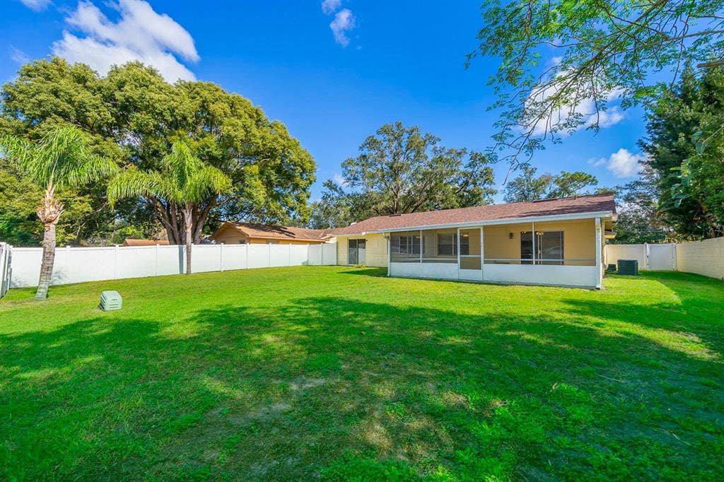 6 BR in Maitland