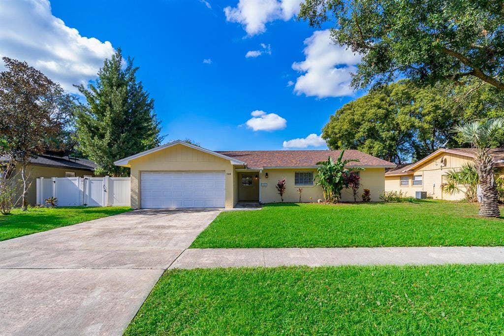 6 BR in Maitland