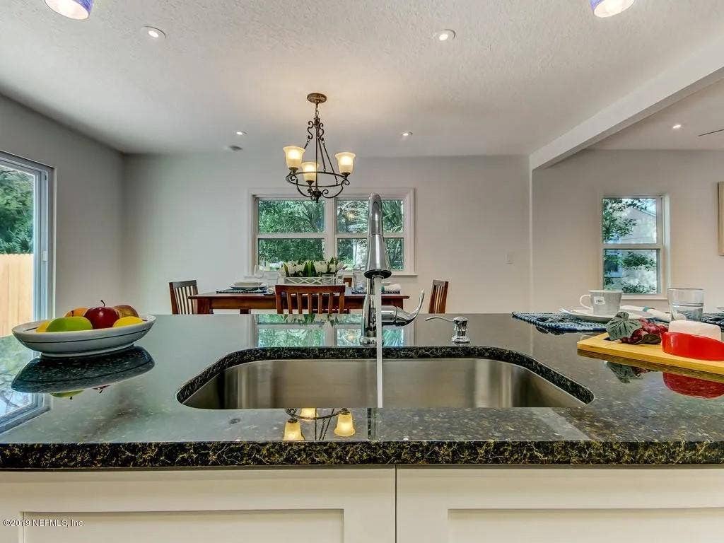 5 BR in Jacksonville