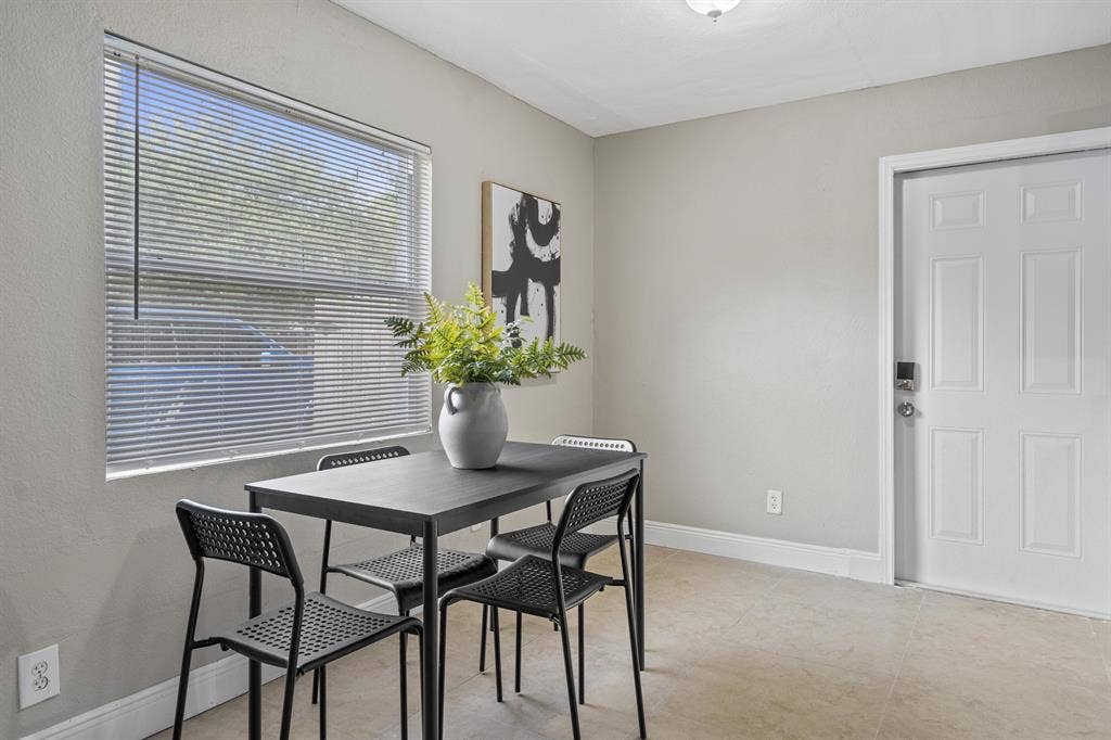 8 BR in Tampa