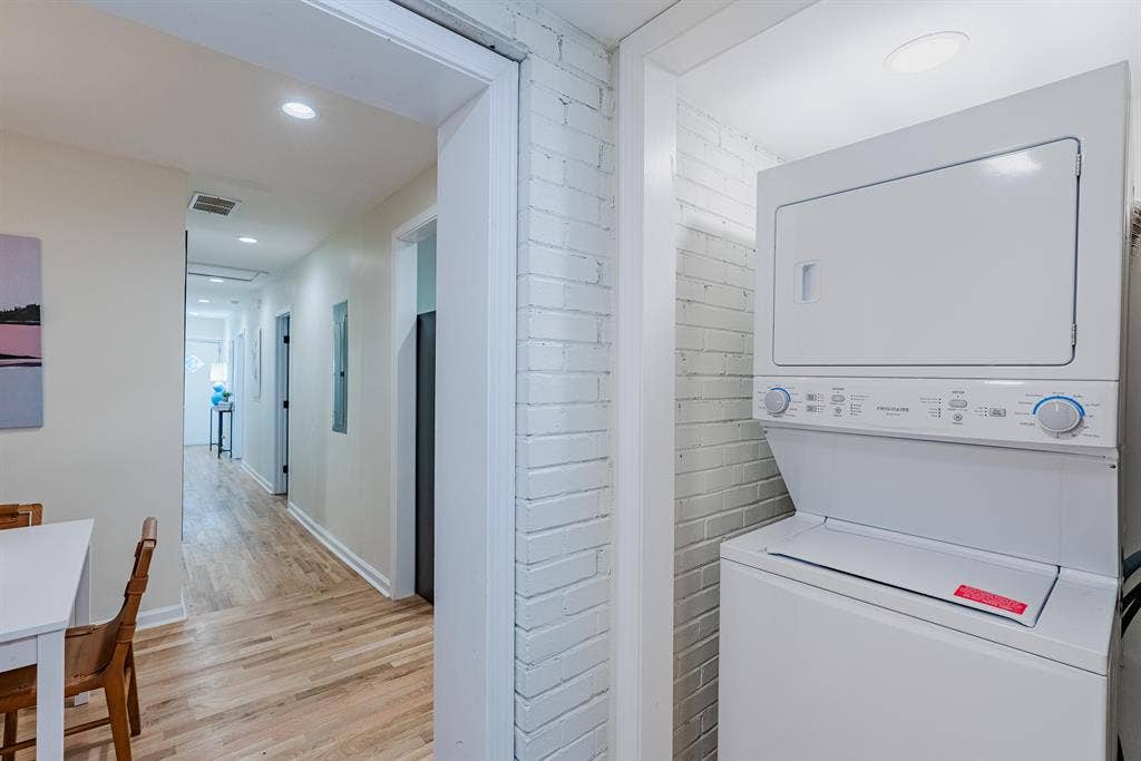 6 BR in Atlanta