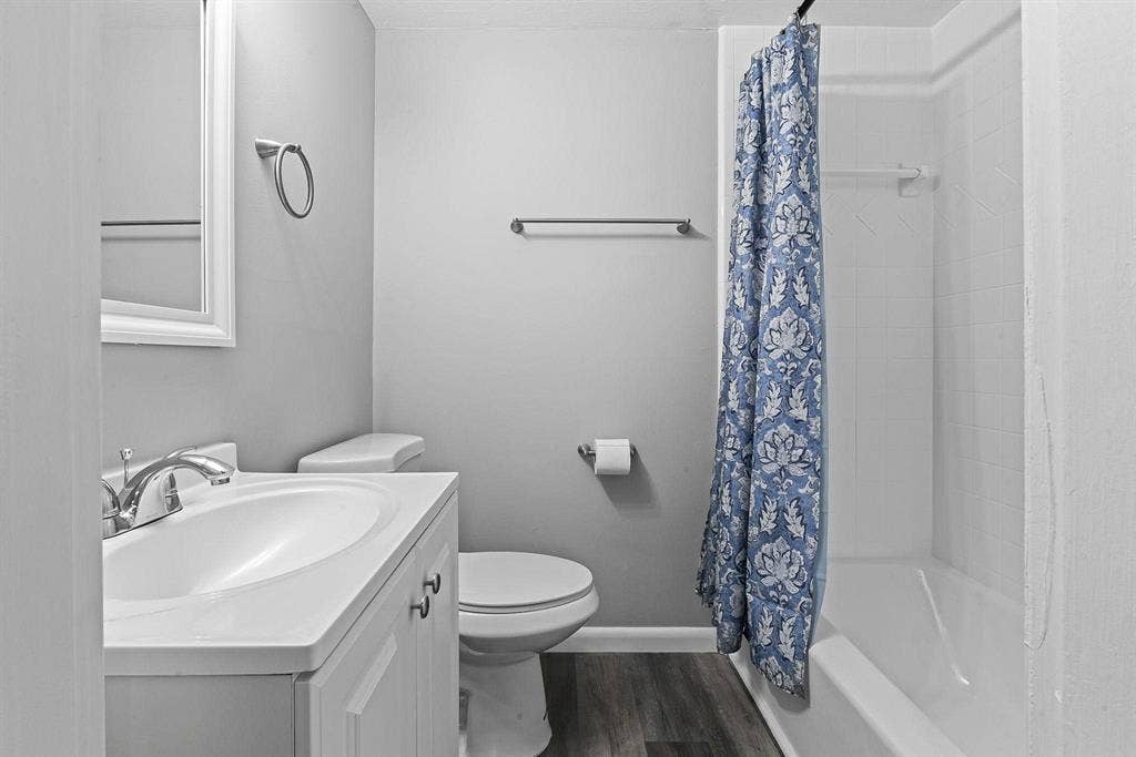 7 BR in Orange Park
