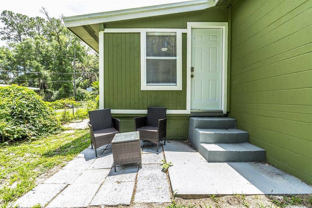 7 BR in Orange Park