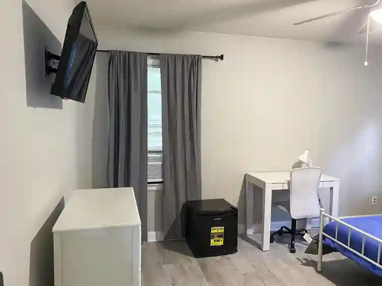 4 BR in Charlotte