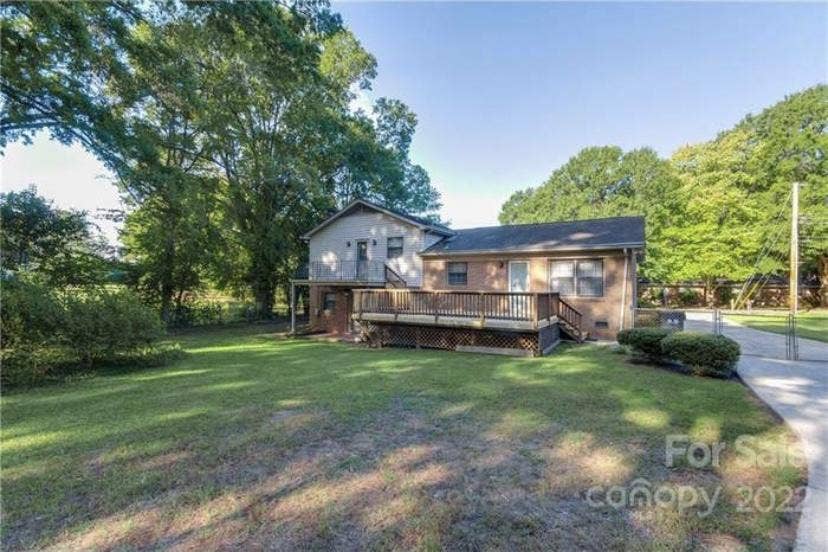 4 BR in Charlotte