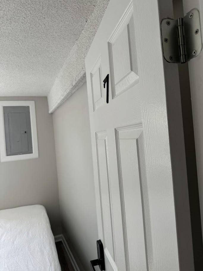 6 BR in Grandview
