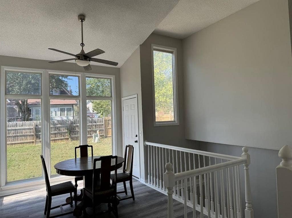 6 BR in Grandview