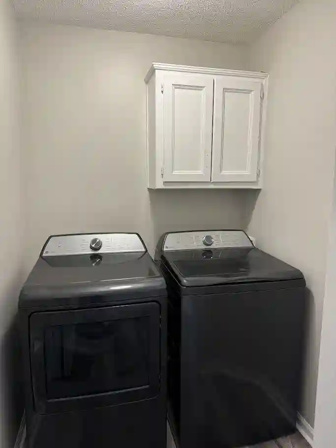 6 BR in Grandview